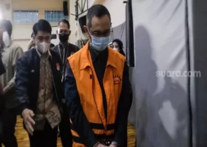 Ups..Mantan Kepala Bea dan Cukai Makassar Andhi Pramono Diduga Terima 'Upeti' Rokok Ilegal