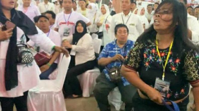 
					Perkara Hukum yang Dituntut Roida Tampubolon hingga Lempar Sendal ke Presiden Jokowi