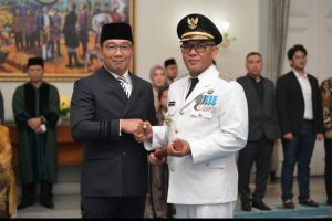 Iwan Setiawan Resmi Jadi Bupati Bogor Definitif