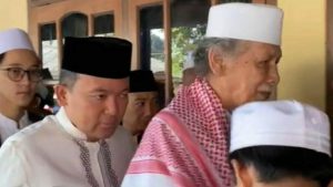 dr Rayendra Dokter Rayendra Hadiri Haul Mama Bakom