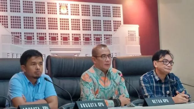 
					Bahas Nasib Eks Napi Koruptor Nyaleg di DPR, Pimpinan KPU Kompak Absen
