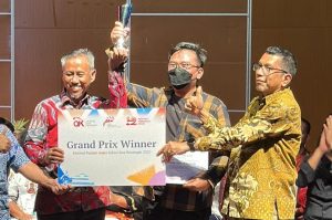 Bankir dalam BRILiaN Choir BRI Sabet Juara di Festival Paduan Suara Sektor Jasa Keuangan 2023