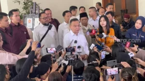 Mulai Panas! Beredar Info Akan Ada Pembenturan Massa Saat Undian Nomor Urut Capres Besok Mulai Panas! Beredar Info Akan Ada Pembenturan Massa Saat Undian Nomor Urut Capres Besok