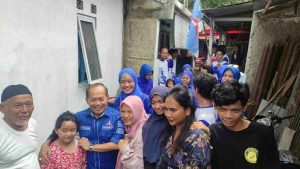 Caleg DPRD Kota Bogor Naviri Priliarahma Sosialisasikan Program Sosial di Cimanggu Kecil Caleg DPRD Kota Bogor dari Partai Demokrat Naviri Priliarahma Sapa Warga Ciwaringin