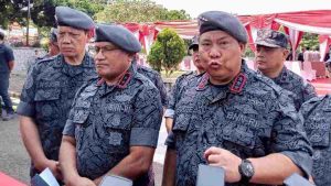 Marthinus Hukom Terima Tongkat Komando Pemberantasan Narkoba dari Petrus Golose