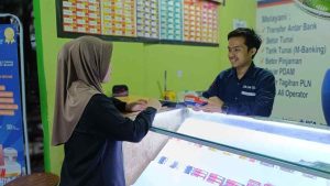 Berawal dari Counter Pulsa, AgenBRILink Tak Pernah Sepi Pengunjung di Pasar Kramat Jati