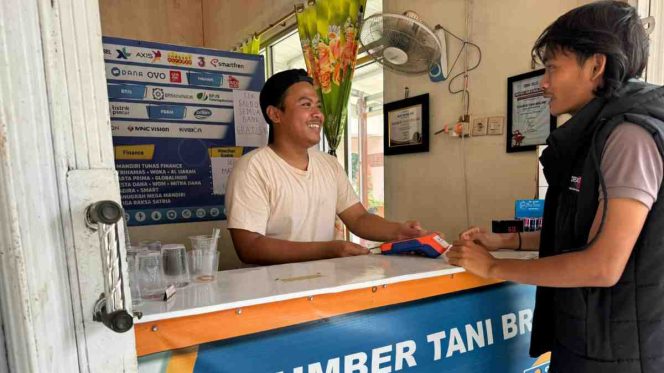 
					Cerita Sukses AgenBRILink Bantu Salurkan Pinjaman Ultra Mikro ke Petani di Desanya