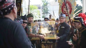 Mahkota Raja Pajajaran Binokasih Dipamerkan di Perpustakaan Kota Bogor