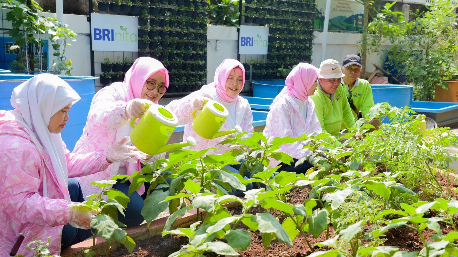 Wanita Tangguh Berkarya lewat Program BRI Peduli BRInita
