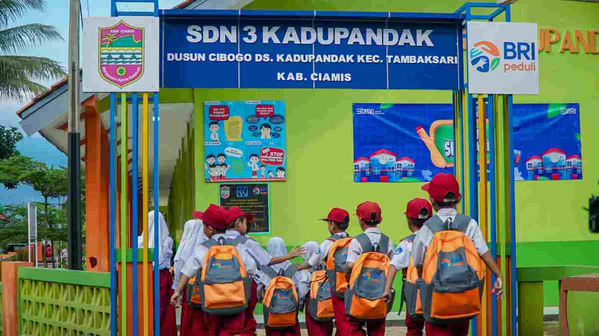 “BRI Peduli Ini Sekolahku”, Wujud Nyata Komitmen BRI Bagi Kemajuan Pendidikan Indonesia 