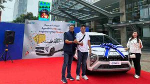 Beri Apresiasi, BRI Serahkan Mobil dan Logam Mulia kepada Pemenang Program Super AgenBRILink Beri Apresiasi, BRI Serahkan Mobil dan Logam Mulia kepada Pemenang Program Super AgenBRILink