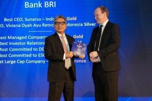 Direktur Utama BRI Sunarso Dinobatkan Sebagai The Best CEO, BRI Borong 11 Penghargaan Internasional Dari Finance Asia Direktur Utama BRI Sunarso Dinobatkan Sebagai The Best CEO, BRI Borong 11 Penghargaan Internasional Dari Finance Asia