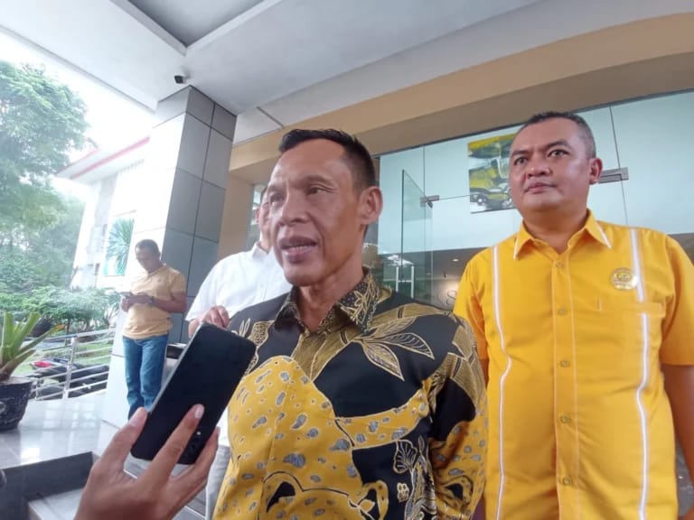 Respons Jaro Ade Soal Rudy Susmanto yang Bakal Jadi Rivalnya di Pilbup Bogor 2024