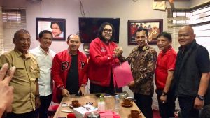 Silaturahmi Politik Tingkat Jawa Barat, Jaro Ade dan Ono Surono Bahas Ini