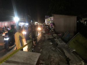 Tanah Longsor Terjang 5 Kios di Bojonggede Bogor Tanah Longsor Terjang 5 Kios di Bojonggede Bogor