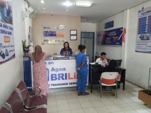 Kisah Wanita Hebat AgenBRILink Dorong Literasi Keuangan