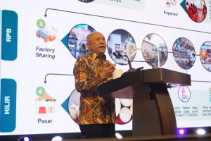MenKopUKM Ajak Iwapi Dorong UMKM Perempuan Terhubung ke Rantai Pasok Global MenKopUKM Ajak Iwapi Dorong UMKM Perempuan Terhubung ke Rantai Pasok Global