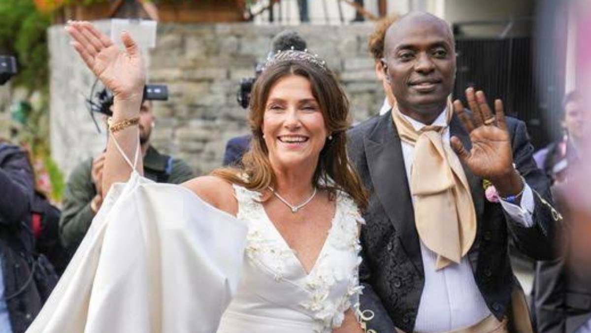 Heboh, Putri Norwegia Martha Louise  Menikah dengan Dukun Amerika 